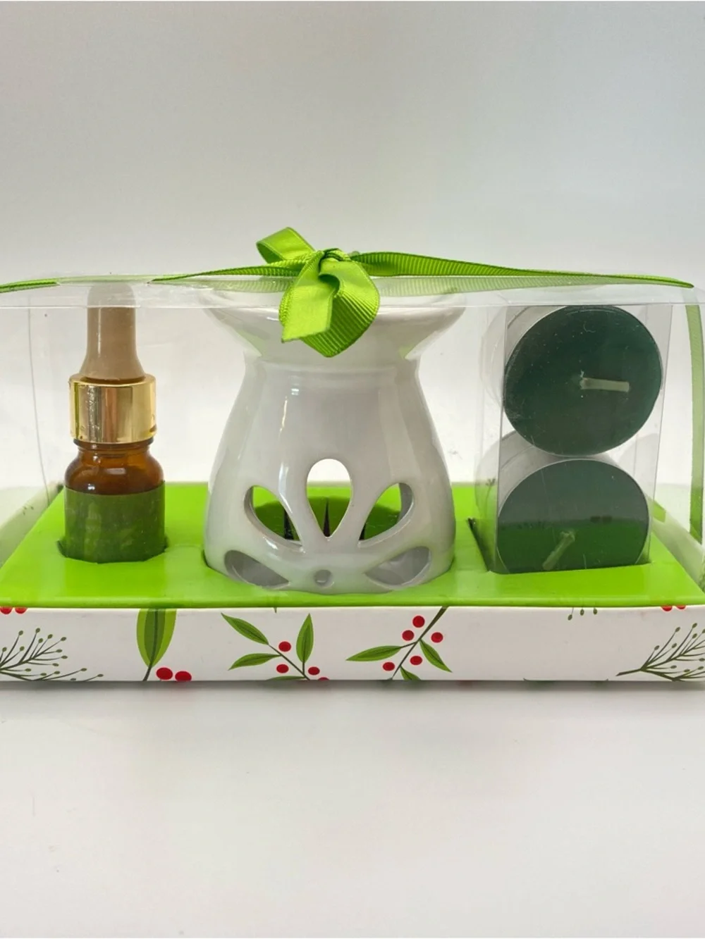 Pier 1 Ceramic Oil Warmer Gift Set w Green Tealight Candles Holiday Flower Scent